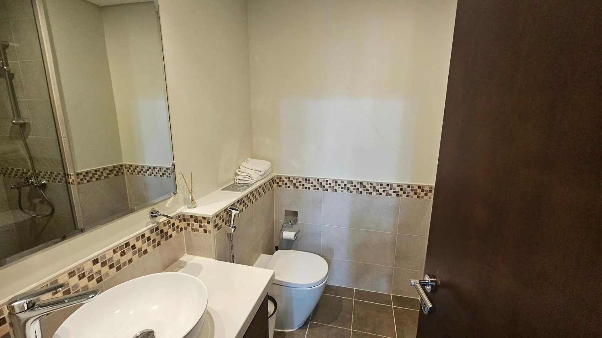 Mh - Damac - Reva Residences With Burj View - 2Bhk - Ref2604 Ντουμπάι 0*,  Ηνωμένα Αραβικά Εμιράτα